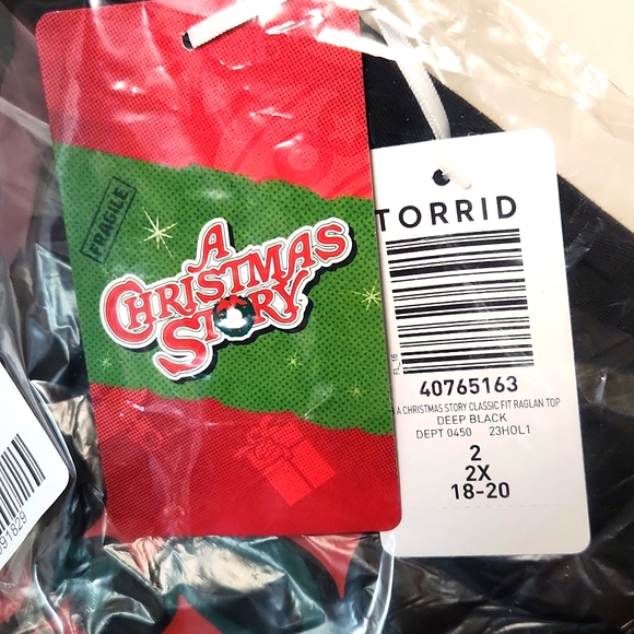 ❤️NWT VINTAGE TORRID TEE A CHRISTMAS STORY RAGLAN HOLIDAY TOP RALPHIE PLUS SIZE - Picture 6 of 8